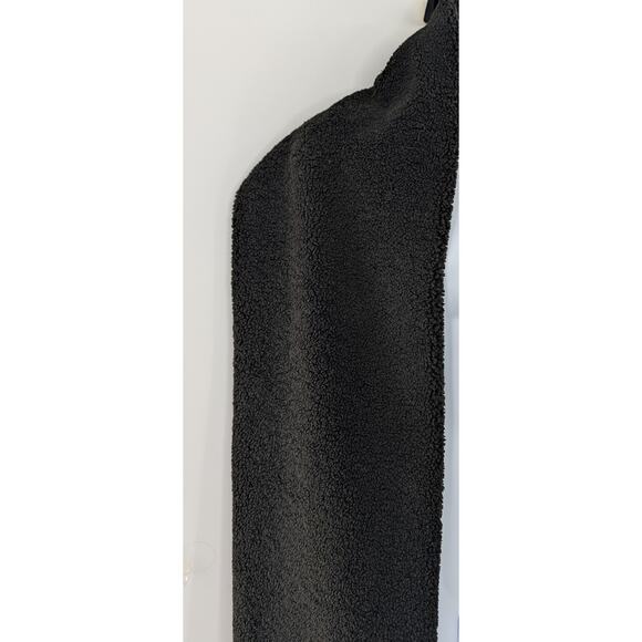Treasure & Bond Black Sherpa Fleece Two-Way Scarf Wrap - Picture 6 of 9